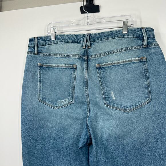 Good American Good Boy Twisted Slit Jeans in Blue875 High Rise - Picture 7 of 9